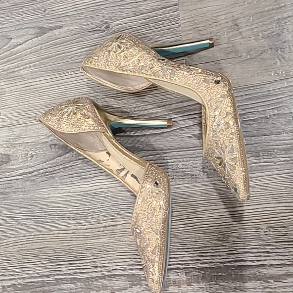 Betsy Johnson Chic Light Gold Rhinestone Evening Pumps Size 10 - Picture 6 of 7